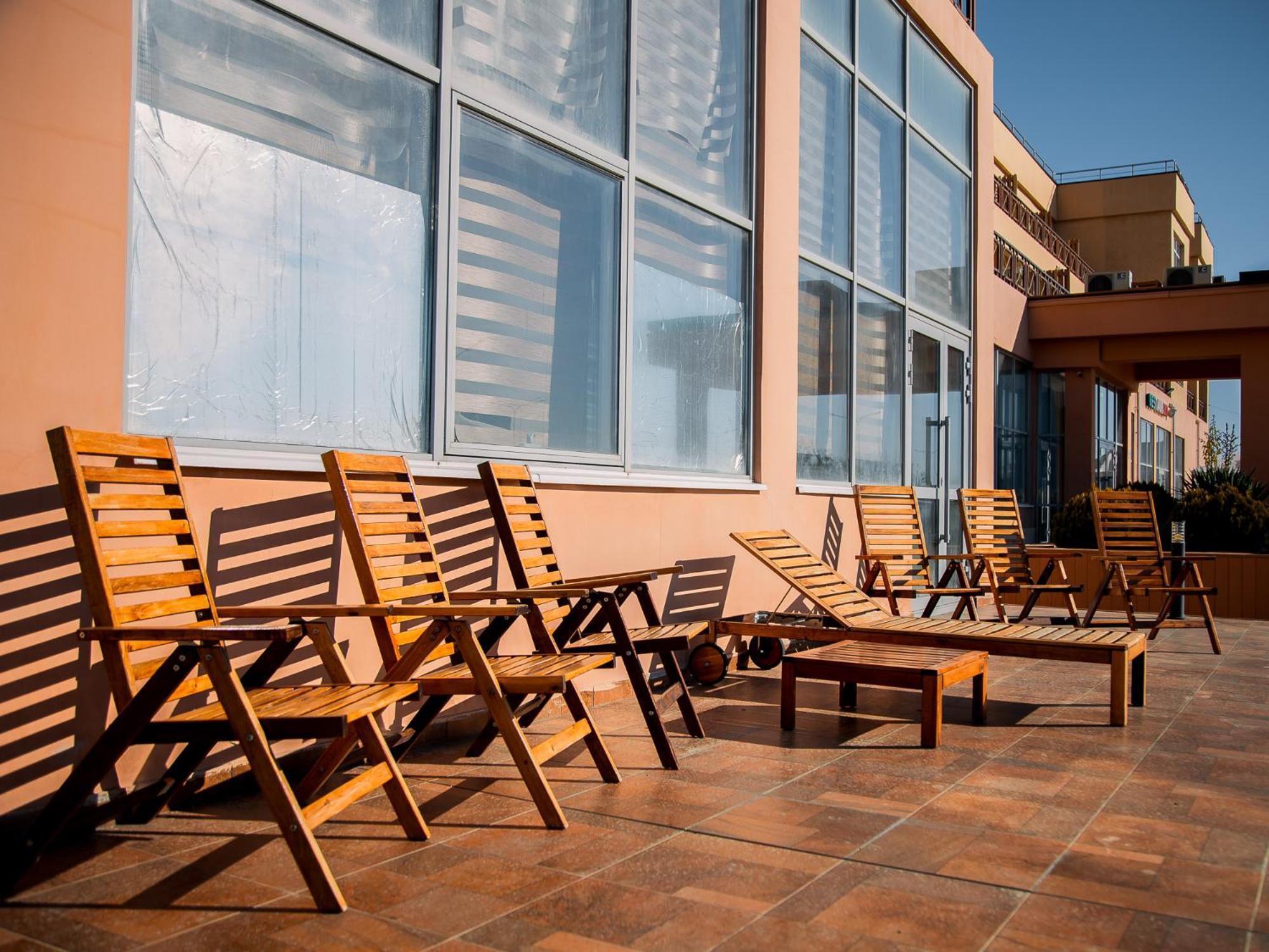 Miramar Apart Hotel & Spa 阿克套 外观 照片