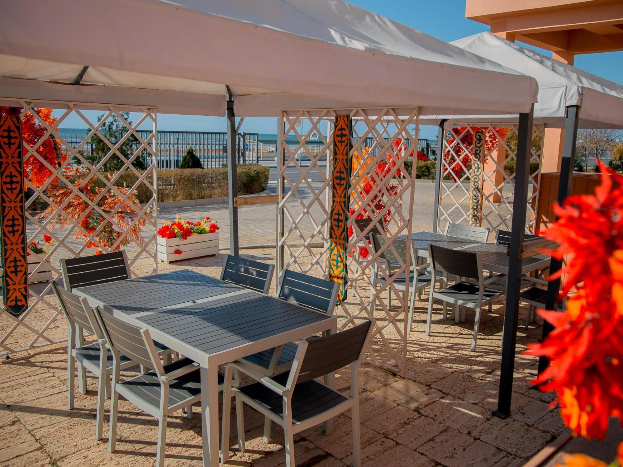 Miramar Apart Hotel & Spa 阿克套 外观 照片