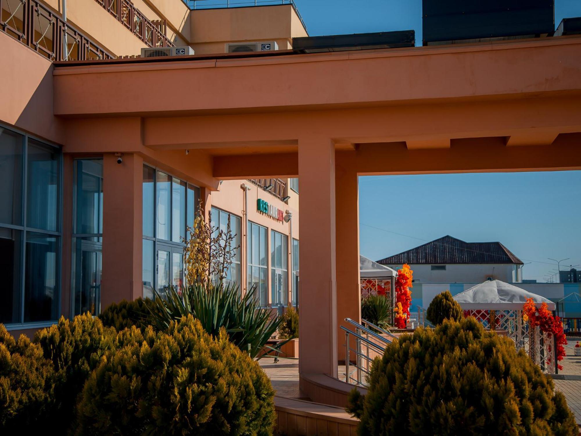 Miramar Apart Hotel & Spa 阿克套 外观 照片