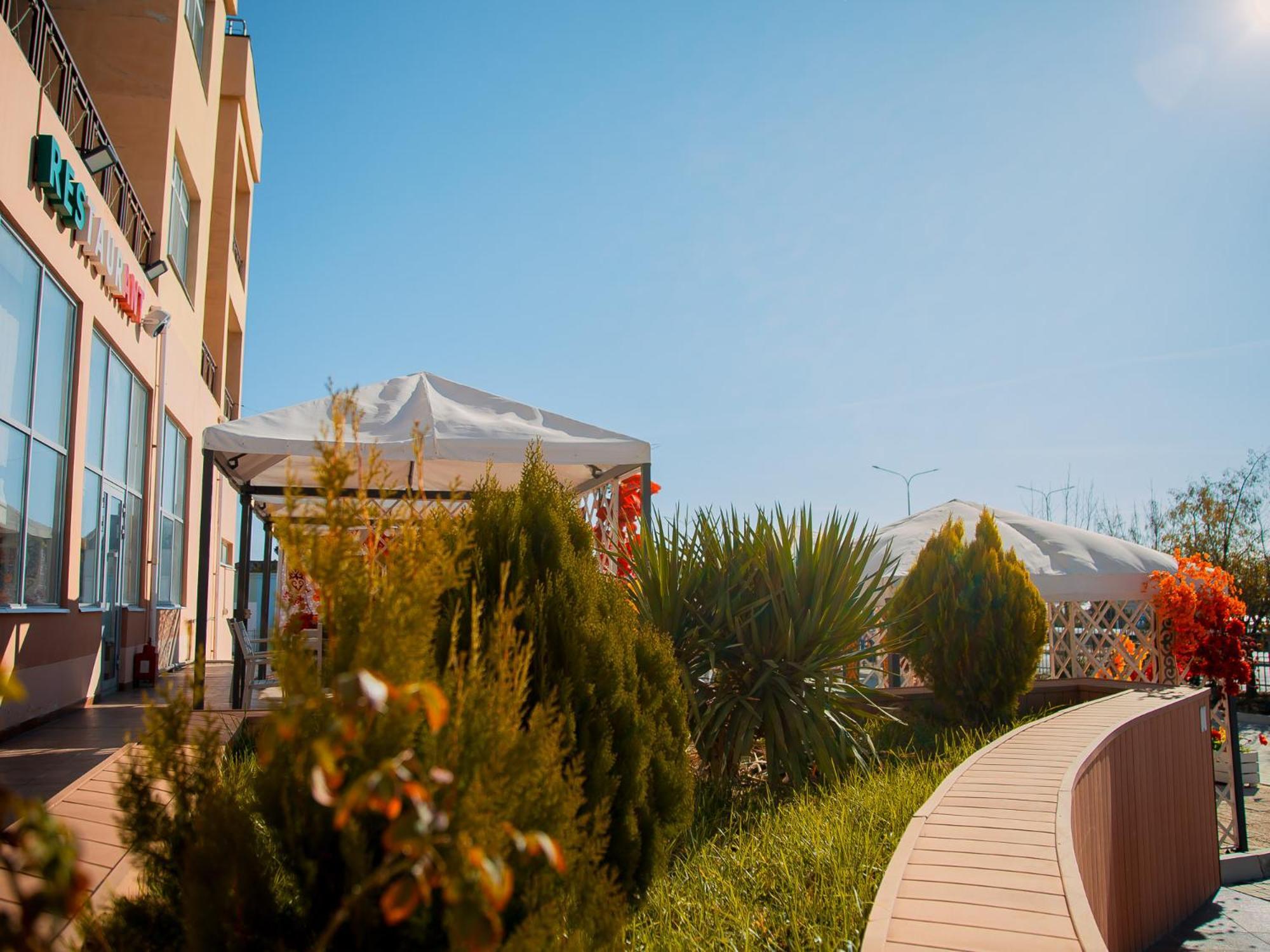 Miramar Apart Hotel & Spa 阿克套 外观 照片