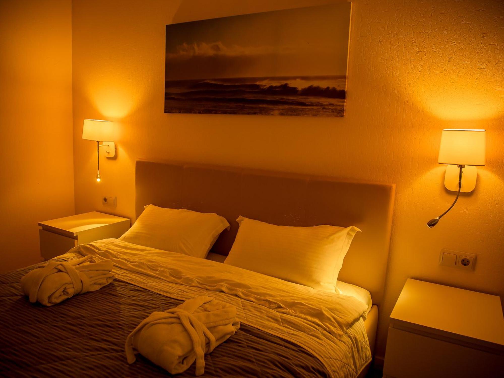Miramar Apart Hotel & Spa 阿克套 外观 照片