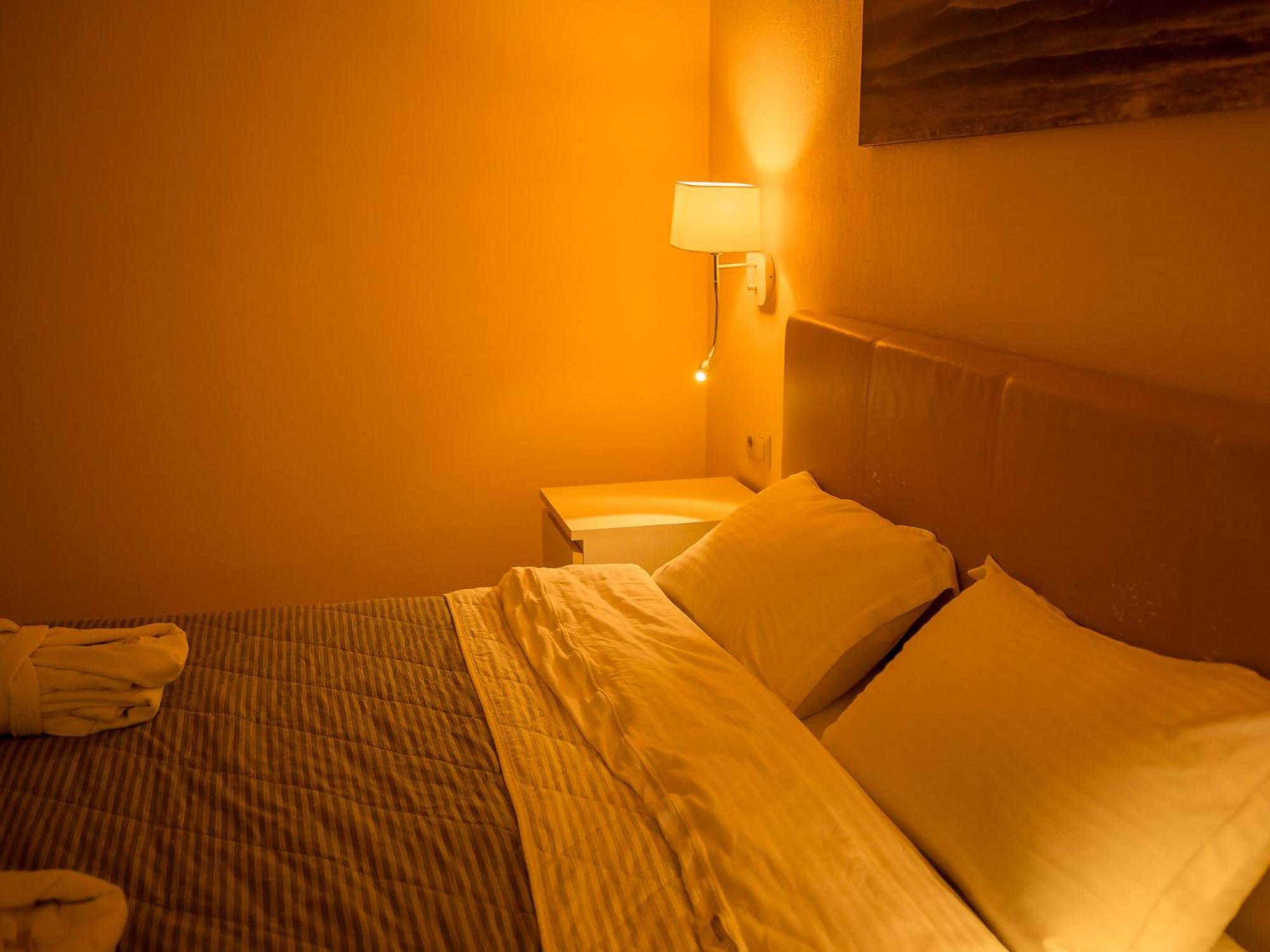 Miramar Apart Hotel & Spa 阿克套 外观 照片