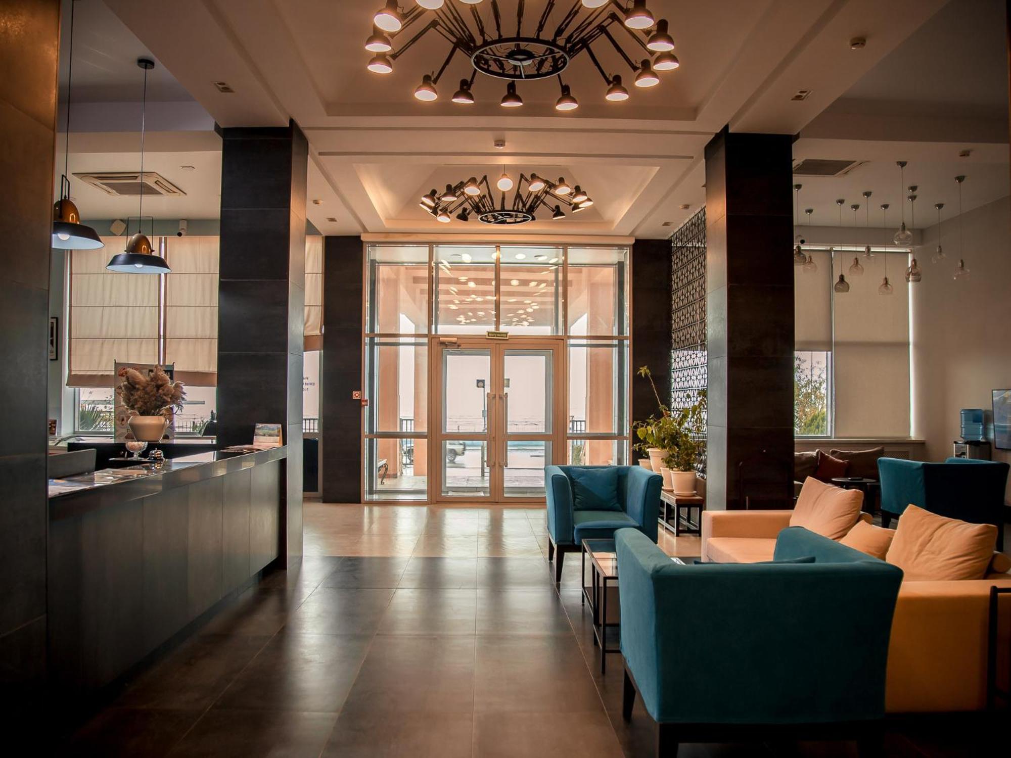 Miramar Apart Hotel & Spa 阿克套 外观 照片